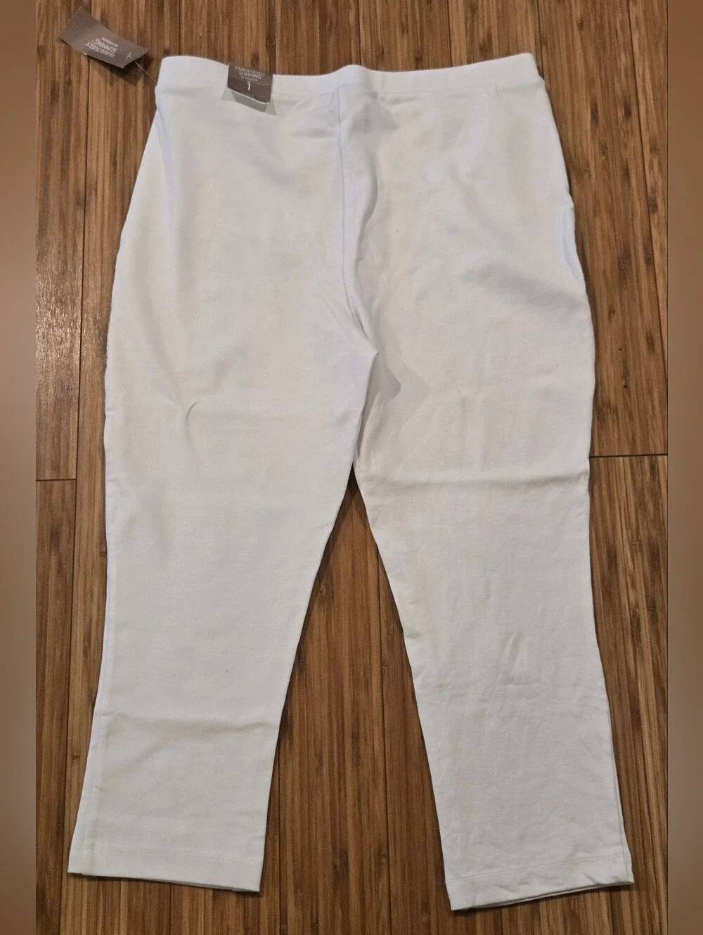 NWT Chicos Women's White Ankle Pants